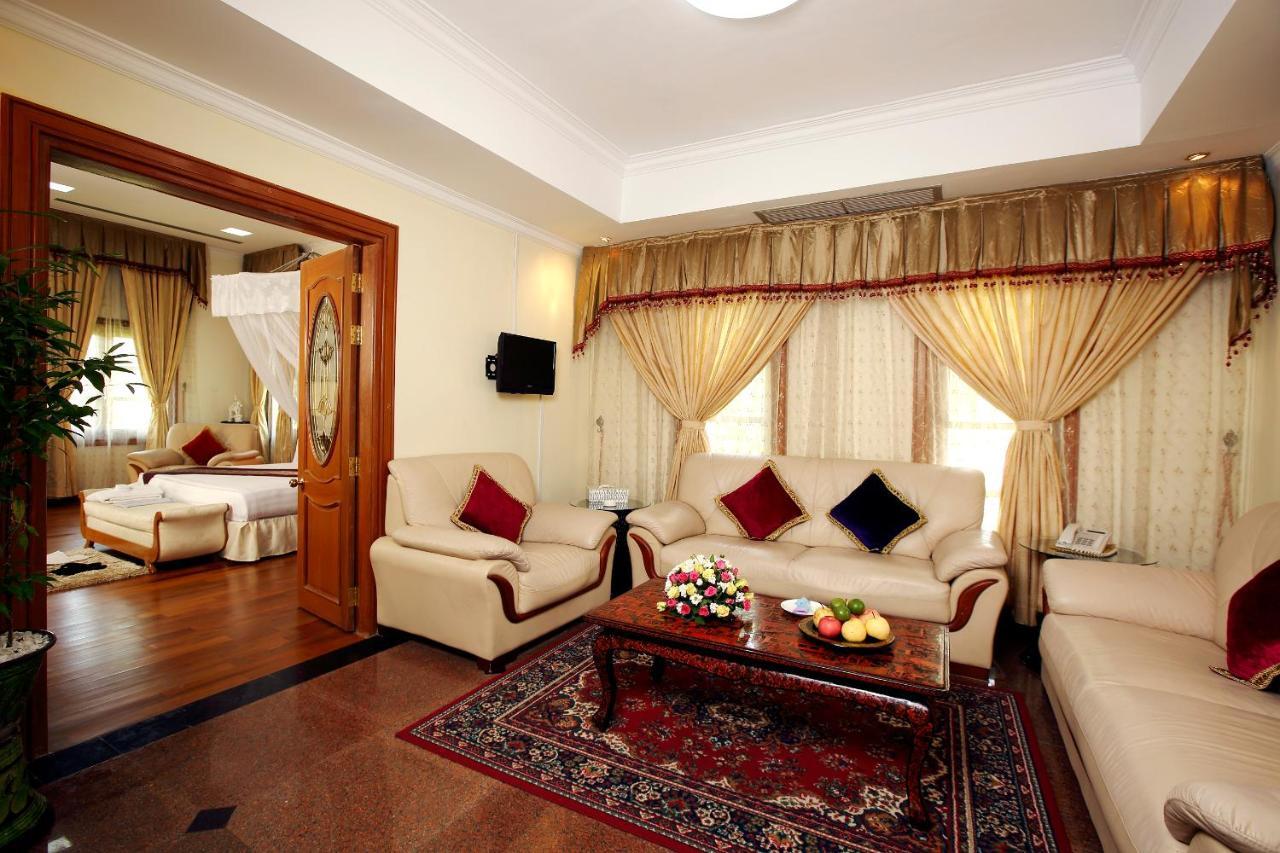 Myat Taw Win Hotel Naypyidaw Экстерьер фото